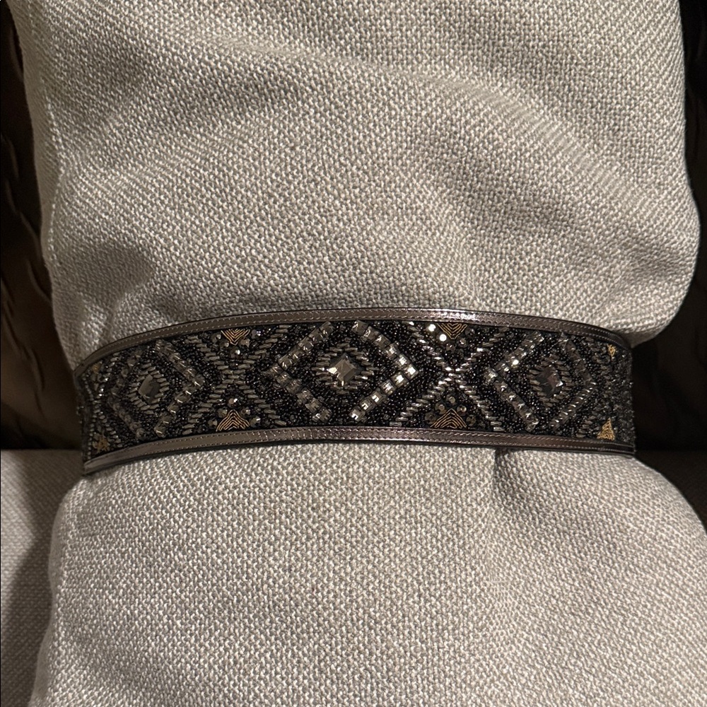 White House Black Market Black and Silver Geometric Belt Rhinestone Bead Medium
